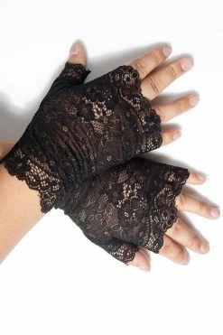 Evil Enchantress Lace Gloves -Goth Accessories Sales 4bcde17de3 1800x1800