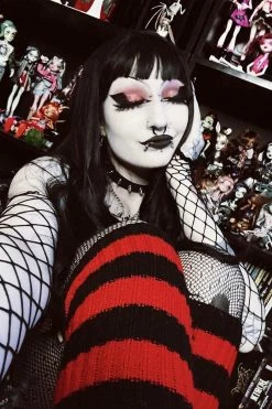 Bloodthirst Striped Leg Warmers [Black/Red] -Goth Accessories Sales Goth Leg Warms VampireFreaks 1800x1800