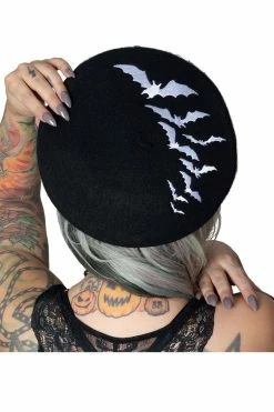 Bat Repeat Beret Hat [White Bats]