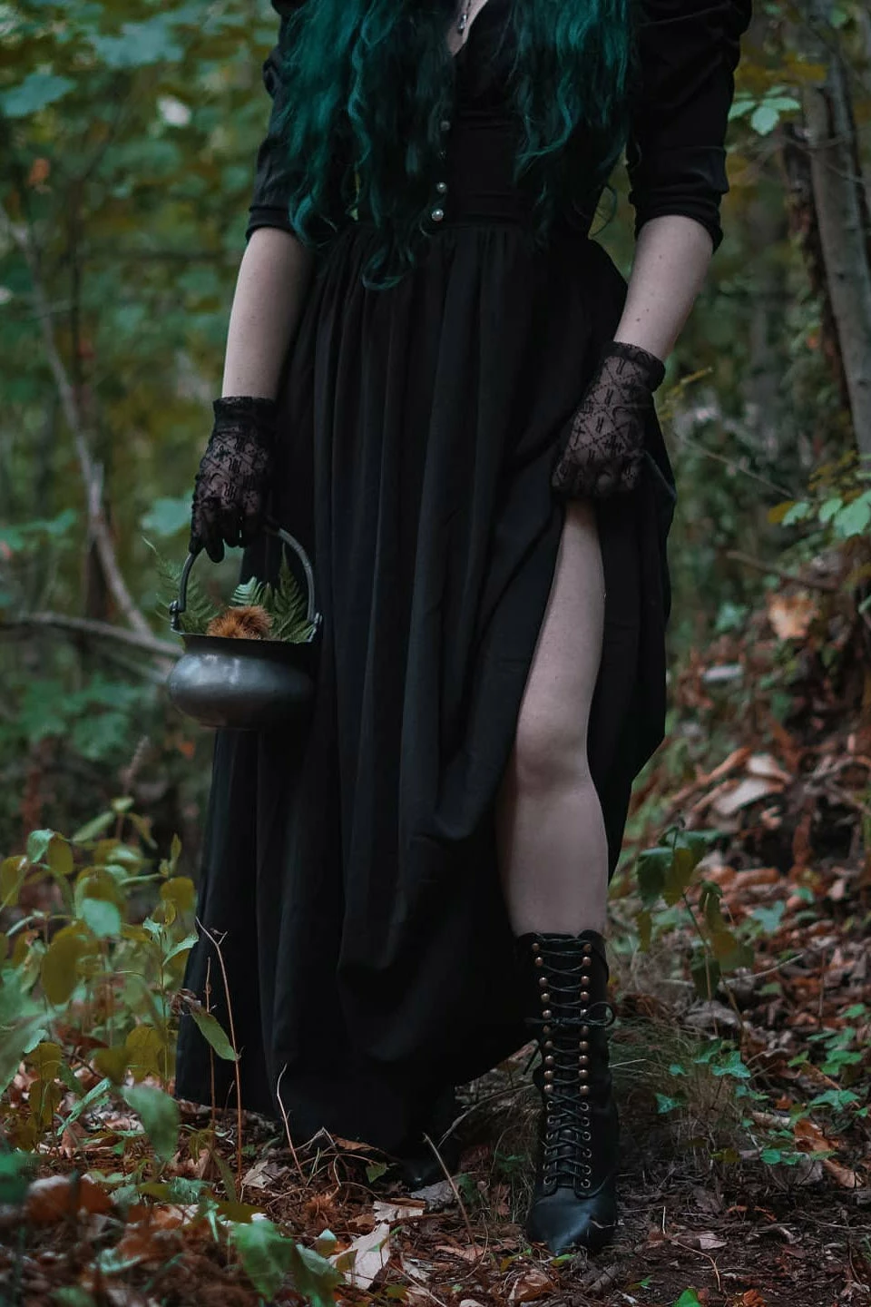 Luxurious Goth Gloves 6 Luxurious Goth Gloves - Image 6